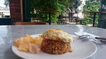 Oliver'S Hostelry Bandung Esterno foto